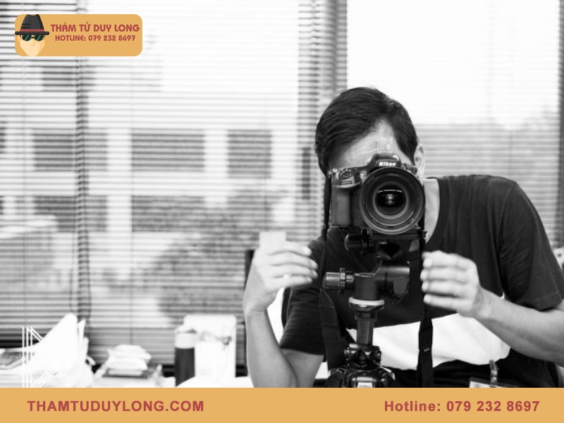 Có nên thuê thám tử theo dõi người yêu?